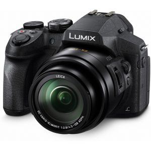 Panasonic DMC-FZ300 Lumix kompaktní fotoaparát s OBJEKTIVEM LEICA DC VARIO-ELMARIT F2.8, 25-600mm (MOS 12.1MP, HYBRID O.I.S., vodotěsný, 4K), černý